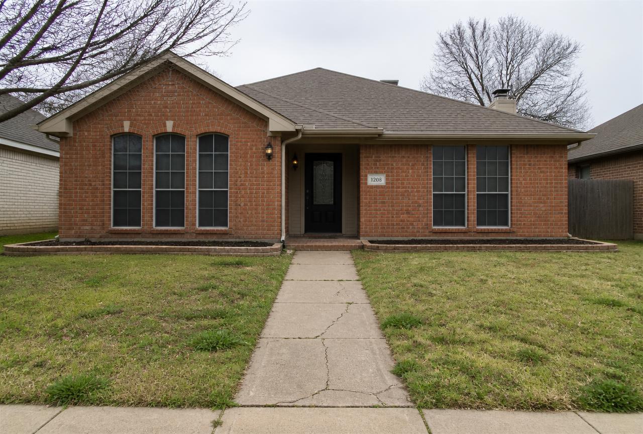 Front walkway & beds before renovation